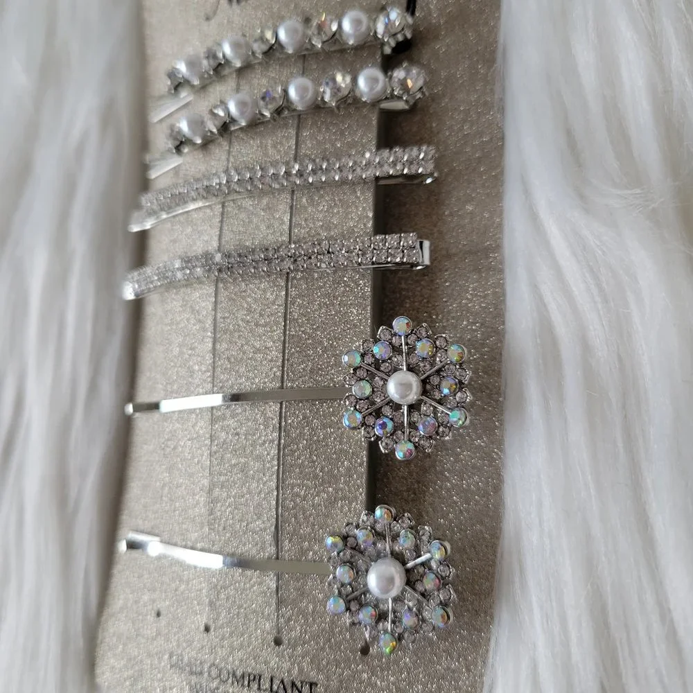 Natasha Winter Themed Hair Pins